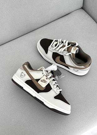 Жіночі кросівки nike