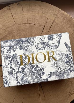 Коробка dior коробка