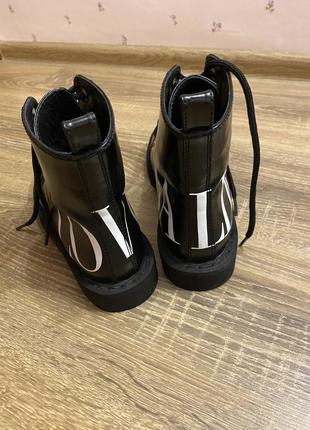 Чоботи ботинки черевики демисезон демісезон софія балді sofia baldi baldinini в стилі в стиле валентіно гаравані валентино гаравани valentino garavani6 фото
