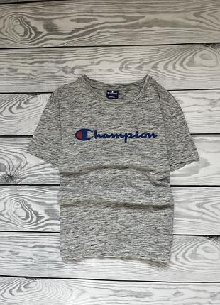 Оригінальна футболка від champion з прорізиненим брендовим лого