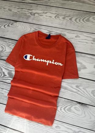 Оригінальна футболка від champion з прорізиненим брендовим лого2 фото