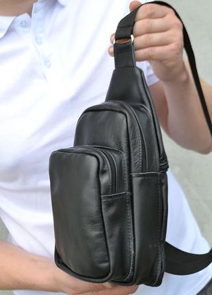 Стильна сумка слінг нагрудна з натуральної шкіри4 фото