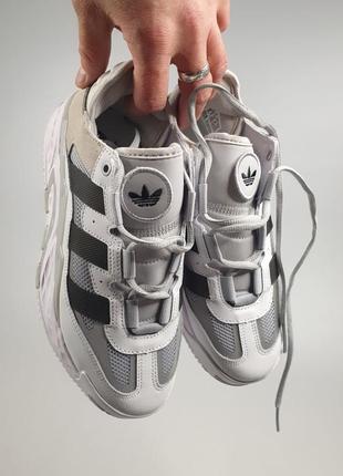 Adidas niteball  •white silver gray•1 фото