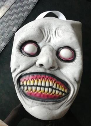 Страшна маска на хеллоуїн. моторошна маска. усміхнена маска 22x18см9 фото