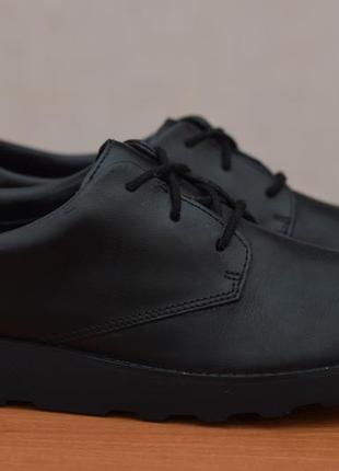 Чорні шкіряні кросівки, туфлі clarks, 37 розмір. оригінал