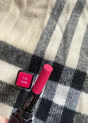 Бальзам для губ - shiseido 115  azalea colorgel lipbalm зі зволожуючим ефектом3 фото