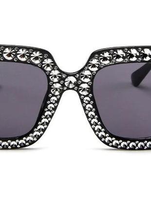 Черные очки resteq в форме "wayfarer", черная оправа со стразами.4 фото
