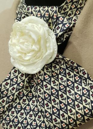 Жіноча краватка з квіткою2 фото