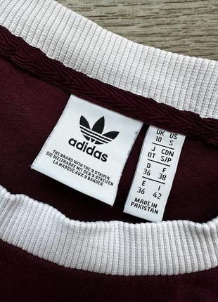 Стильна жіноча спортивна бавовняна футболка adidas 36/10/s6 фото