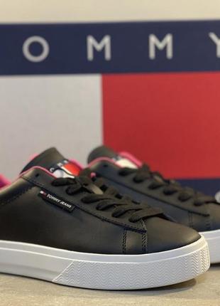 Кросівки tommy jeans tjw cupsole sneaker ess колір чорний en0en025082 фото