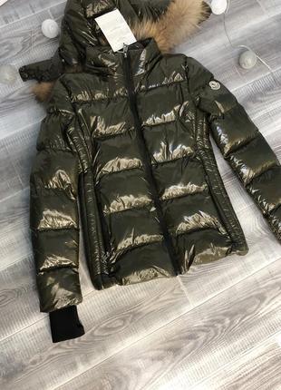 Лаковая куртка монклер женская глянцевая куртка moncler3 фото