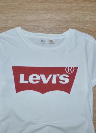 Оригинальная белоснежная футболка levis3 фото
