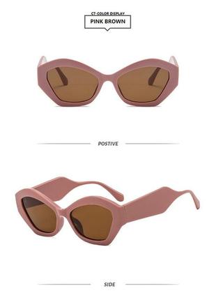 Трендові бузково рожеві сонцезахисні окуляри cat eyes з коричневими лінзами та широкими акцентними дужками котяче око2 фото