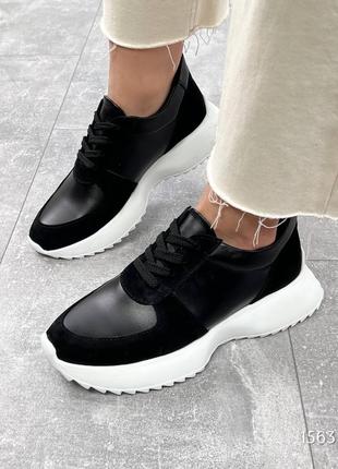 Кросівки жіночі натуральна шкіра