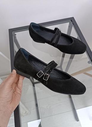 Туфлі жіночі велюрові чорні1 фото