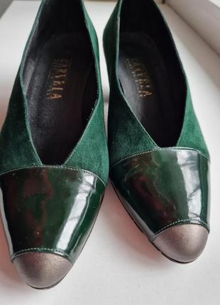 Винтажные замшевые туфли лодочки зелёные бутылочного цвета4 фото