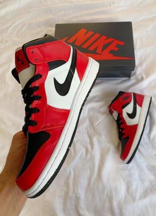 Nike jordan 1 retro 🆕 женские кроссовки найк джордан 🆕 красные/черные7 фото