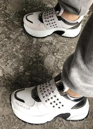 Кроссовки женские новые  в наличии  виробник туреччина.