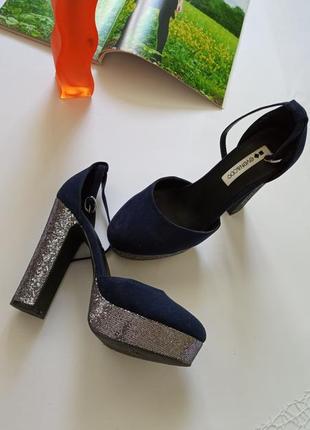 Шикарні жіночі сині екозамш туфлі 🪩3 фото