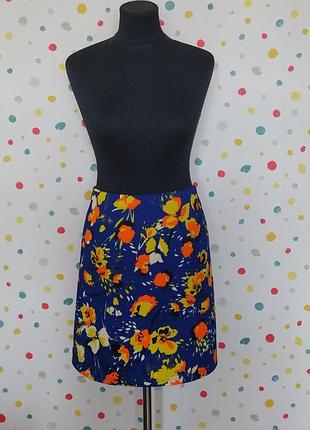 Синя спідниця трапеція в квітковий принт осінь