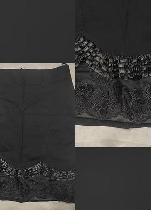 Спідниця з кружевами