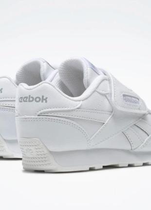 Кросівки білі reebok3 фото