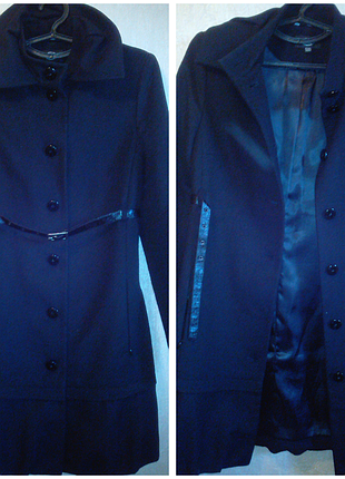 Фірмове пальто