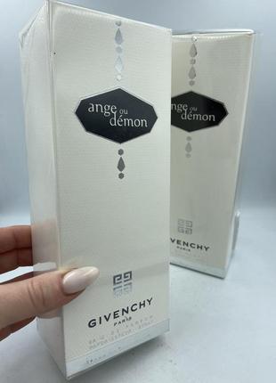 Givenchy ange ou demon