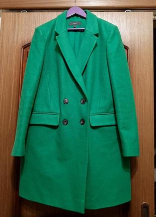 Зелене жіноче пальто