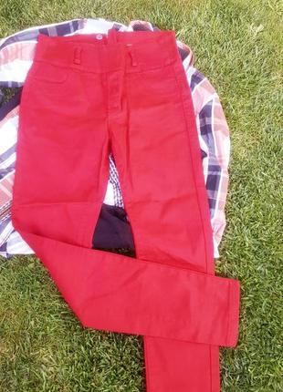 Стильні вишневі джинси, стоейч, коттон