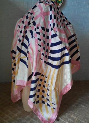 Шелковый красивый подписной платок vizyon 89 х 89см