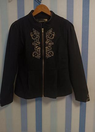 Продам шерстяний жакет від фірми stradivarius