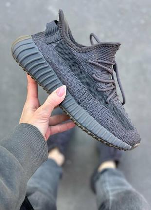 Текстильні кросівки в стилі бренду ізі yeezy boost