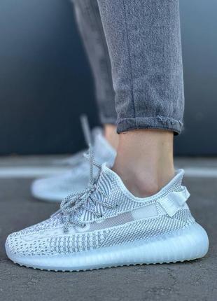 Текстильні кросівки в стилі бренду ізі yeezy boost