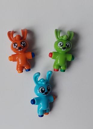 Фигурка kinder,киндер кролики-мелки