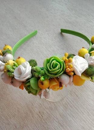 Вінок, обруч з квітами ло 060