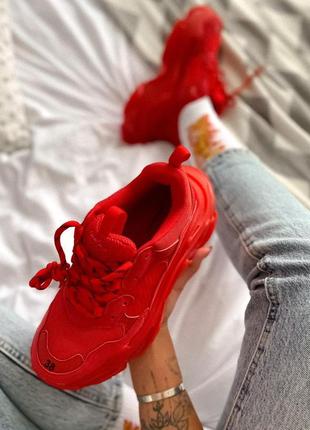 Массивные женские кроссовки красного цвета (36-40)💜7 фото