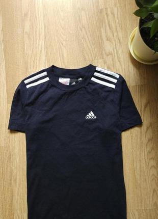 Котонова дитяча футболка adidas 9-10 років2 фото