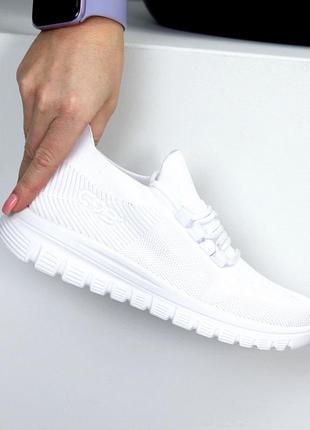 Белые женские кроссовки текстильные на лето, весну, очень легкие и мягкие на шнурках,3 фото