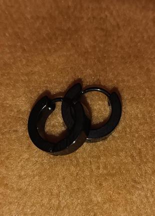 Серьги кольца черные4 фото