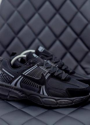 Демисезонные чёрные кроссовки nike air zoom vomero чорні чоловічі кросівки nike air zoom vomero