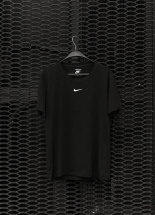 Базова футболка nike