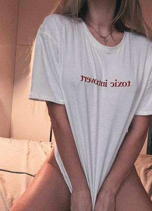Футболка жіноча