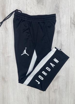 Спортивні, тренувальні штани nike jordan, оригінал, 8-10 років