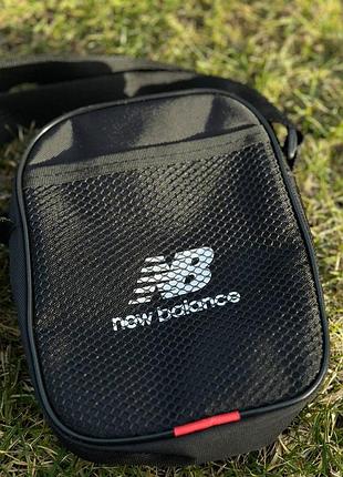 Месенджер new balance чорного кольору