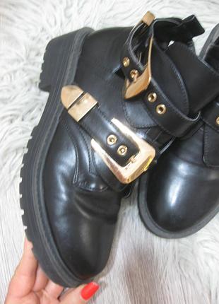 Продам черевики 3