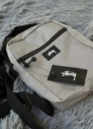 Месенджер stussy сірого кольору3 фото