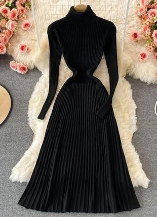 Чорна жіноча сукня плісе міді жіноча довга сукня з плісованою спідницею базова універсальна сукня1 фото