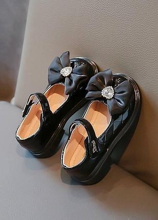 Стильні нарядні туфлі 2