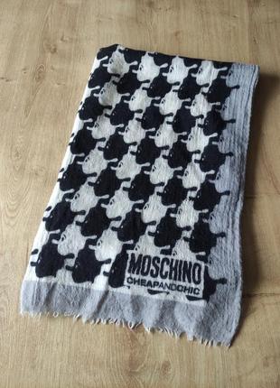 Фирменный женский шарф moschino, оригинал, made in italy.